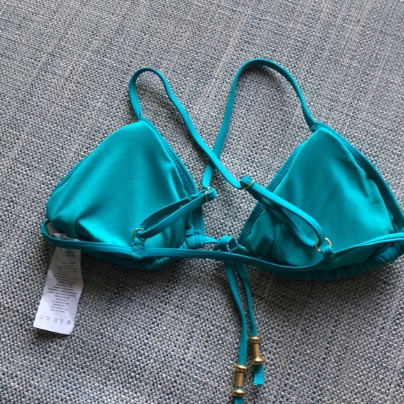 Bikini - Picture 3 of 4